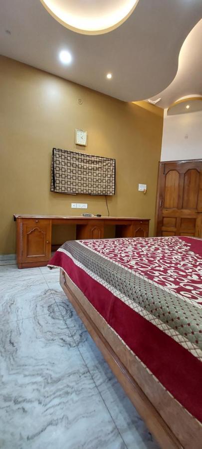 Kapoor Sahab Homestay : It'S A Home Away From Home. Varanasi Exterior foto